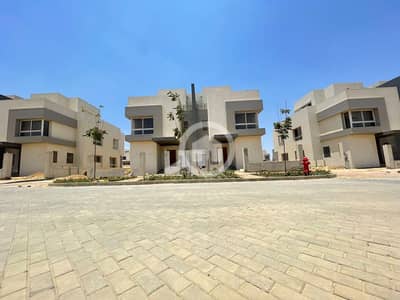 10 300 000 EGP Twin House For Sale Hyde Park New Cairo New Cairo