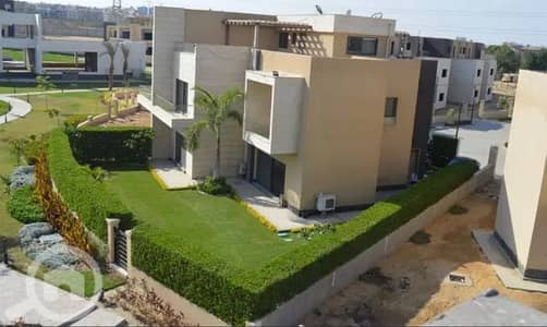 4 Bedroom Townhouse for Sale in 6th of October, Giza - فيلا للبيع استلام فوري بالتقسيط بجانب Jedar برايم لوكشن بحمام سباحه