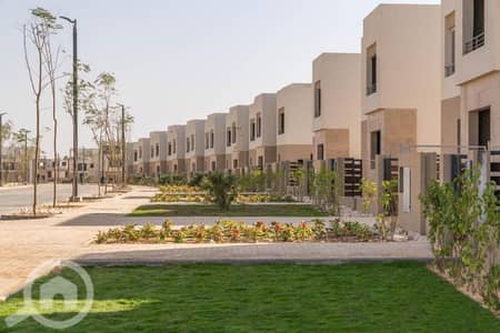 4 Bedroom Villa for Sale in 6th of October, Giza - فيلا مستقله 668م برايم لوكشن ب palm hills the crown  بالتقسيط