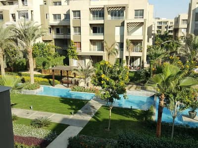 2 Bedroom Apartment for Sale in New Cairo, Cairo - شقة للبيع من حسن علام 127م الترا سوبر لوكس امام بواية الرحاب Swan Lake