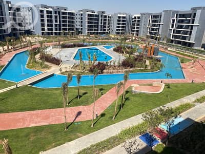 3 Bedroom Apartment for Sale in Hadayek October, Giza - شقة لقطة للبيع بمقدم10% فقط بارقى كمبوند سياحي باكتوبر استلام فوري