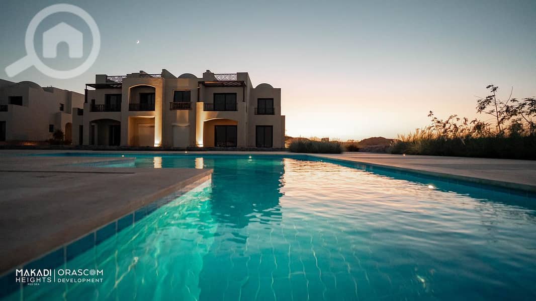 فيلا للبيع على الاجون مباشرة في في قلب خليج مكادي على ساحل البحر الأحمر الغردقة Villa for sale in Makadi Hurghada