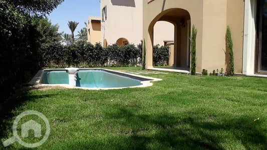 4 Bedroom Villa for Sale in New Cairo, Cairo - قصر للبيع على شارع التسعين كمبوند هايد بارك | Hyde Park New Cairo