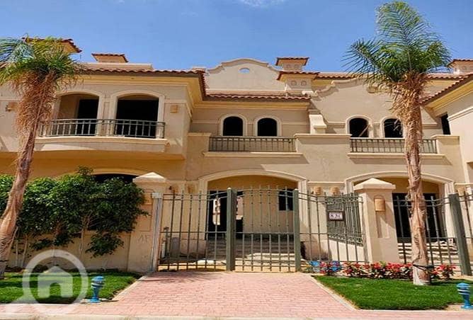 Ready to move townhouse villa for sale in La Vista Patio 5 El Sherouk 245m  باتيو 5 لافيستا الشروق