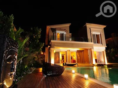 5 Bedroom Villa for Sale in New Cairo, Cairo - فيلا فخمه 575م قدام الرحاب للبيع + OPER VIEW التجمع الخامس