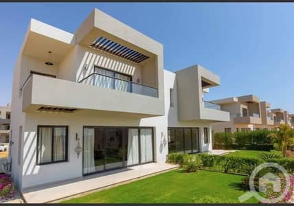 6 Bedroom Villa for Sale in Ain Sukhna, Suez - فيلا ستاند الون 317 متر  متشطبه بالكامل  بالتكيفات  للبيع اول صف علي البحر  Azha north coast