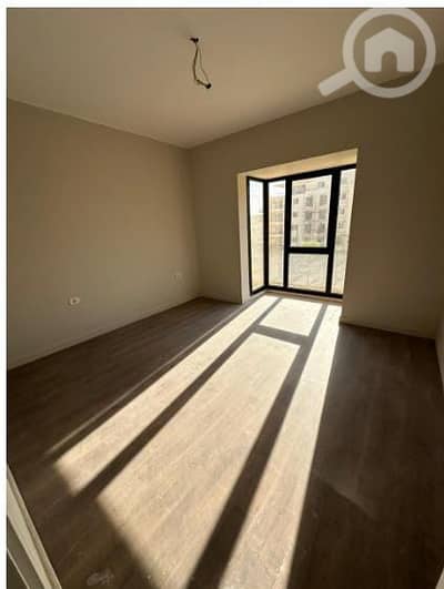 3 Bedroom Flat for Rent in 6th of October, Giza - IMG-20240328-WA0144. jpg