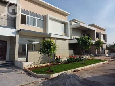 4 Bedroom Townhouse for Sale in New Cairo, Cairo - CREST669. jpg
