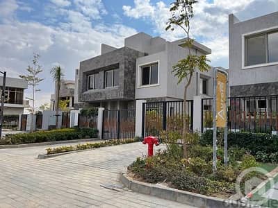 4 Bedroom Villa for Sale in Hadayek October, Giza - 70285745-600x450. jpeg