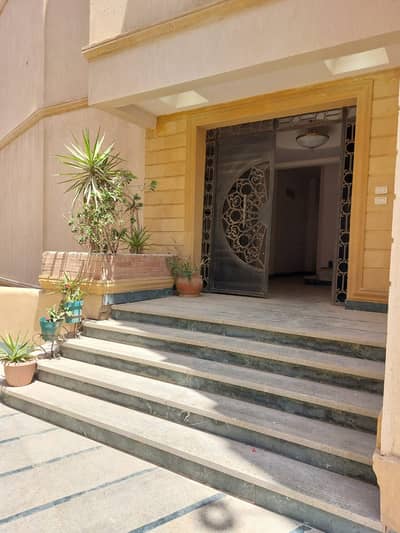 3 Bedroom Villa for Sale in New Cairo, Cairo - 4dcf0ca7-ce29-4b05-80ea-f79015a9f974. jpg