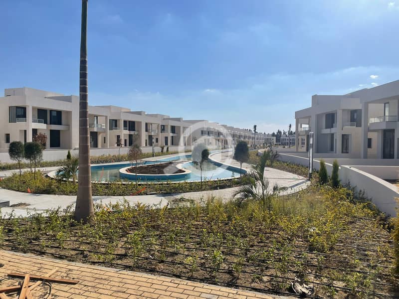 تاون هاوس ميدل للبيع سعر مميز  الشيخ زايد  townhouse sale