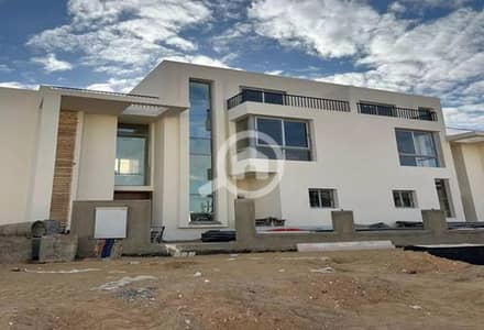 3 Bedroom Twin House for Sale in Sheikh Zayed, Giza - 2fc53ae1-95e1-42dc-bf93-60acbfd577e0. jpg