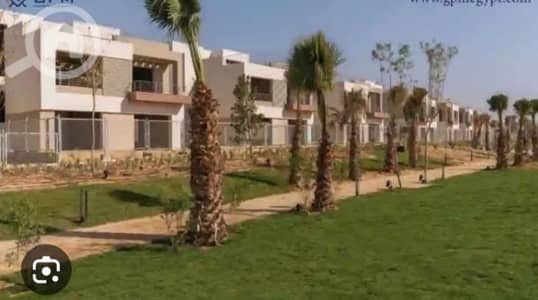 8 Bedroom Villa for Sale in 6th of October, Giza - فيلا 643متر ب 8 غرف فيو الجولف بقلب الشيخ زايد من palm hills بالتقسيط