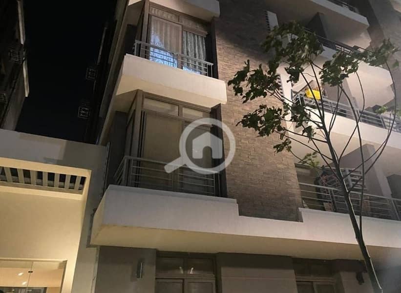 Apartment 117m with private roof for sale in Taj City Location Compound, the lowest down payment, longest payment period and cash discount