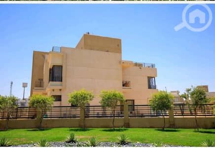 4 Bedroom Townhouse for Sale in Sheikh Zayed, Giza - للبيع فوري Family house بالشيخ زايد تقسيط أمام امريكانا بكمبوند Alma