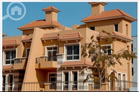 3 Bedroom Villa for Sale in 6th of October, Giza - فيلا مستقلة لقطة للبيع برايم لوكيشن بجوار chill out ماونتن فيو