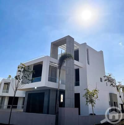 5 Bedroom Villa for Sale in 6th of October, Giza - فيلا للبيع في جولز امام نيو جيزة بأفضل سعر وبموقع مميز