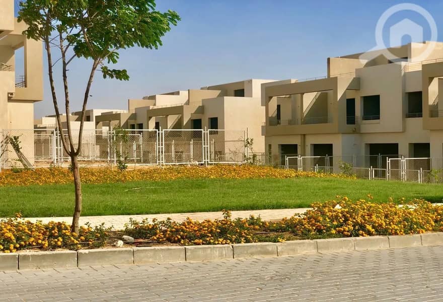 9 palm_hills_new_cairo_townhouse_بالم_هيلز_نيو_كايرو_ا_شقة_للبيع_لتجمع_الخامس_فيلا210. jpeg