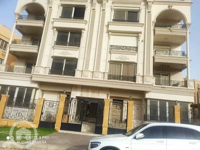 5 Bedroom Flat for Sale in New Cairo, Cairo - df7f257a-e9e3-49e9-b3d2-414fd4ea3990. jpg