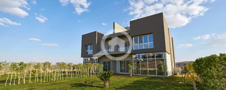 5 Bedroom Townhouse for Sale in Sheikh Zayed, Giza - استلم فورا فيلا تاون في ETAPA ايتابا في قلب الشيخ زايد تقسيط 8 سنوات