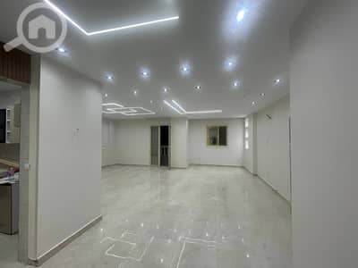4 Bedroom Flat for Sale in 6th of October, Giza - 4bdc7c57-d2f2-4c6e-96c4-9c332f4300df. jpg