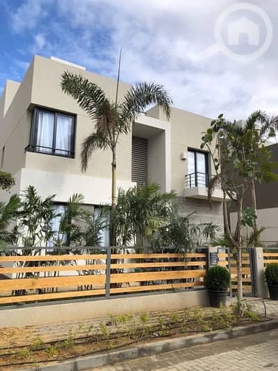 5 Bedroom Villa for Sale in 6th of October, Giza - فيلا للبيع بسعر مميز في بالم هيلز بكمبوند ذا كراون