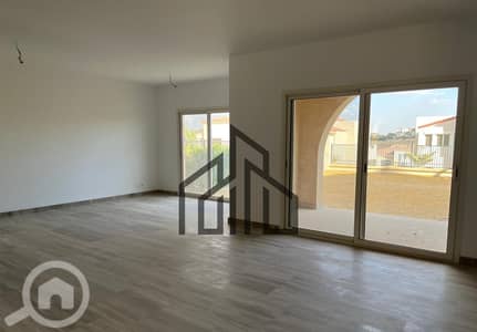 4 Bedroom Townhouse for Sale in Mokattam, Cairo - e9f0c315-bf5b-45bd-96a7-c600c5db3219. jpg