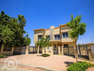 4 Bedroom Villa for Sale in 6th of October, Giza - 94018b64-6d0b-4fee-ae58-6cd664be469c. jpg