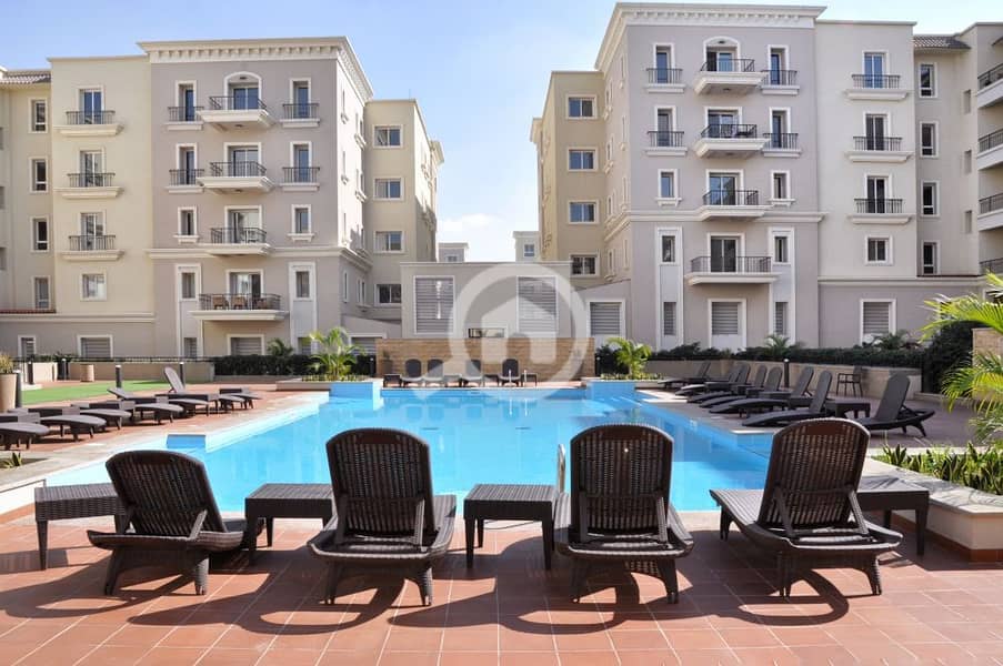 17 outdoor_pool_-_accommodation_in_Cairo_Mivida_by_Axxodia_apartment_rentals_New_Cairo. jpeg