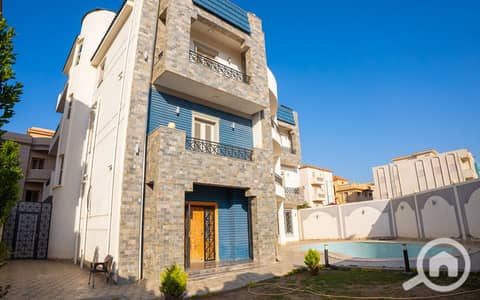 6 Bedroom Villa for Sale in Borg al-Arab, Alexandria - 1. jpg