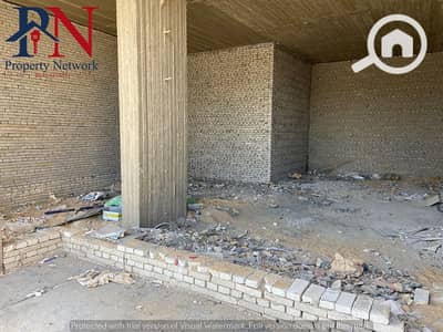 Retail for Rent in New Cairo, Cairo - Prime 116m² Shop for Rent in New Cairo's South Investors Area | Semi-finished, Security | Price: 116,000 EGP + 5% maintenance