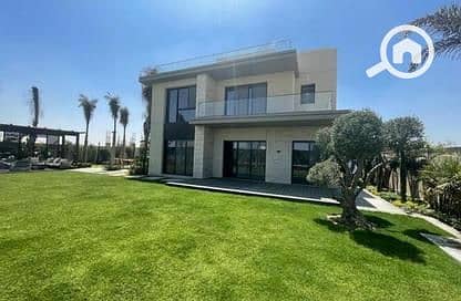 4 Bedroom Villa for Sale in Sheikh Zayed, Giza - 42e0e1de-0a79-4716-ad44-efa79d3e204f. jpg