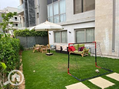 2 Bedroom Flat for Sale in New Cairo, Cairo - Apartment 139m + garden 93m immediate in Galleria Compound Golden Square with installments شقة139م+حديقه93م فورى فى كمبوند جاليريا التجمع جولدن سكوير