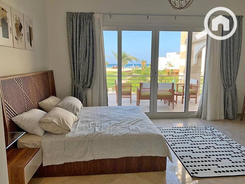 شاليه للبيع غرفتين بحري متشطب بالكامل دقايق من بورتو السخنة في بلوبلو chalet 2 Bedrooms for sale fully finished minutes from Porto Sokhna in BlueBlue