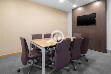 مکتب  للايجار في القاهرة الجديدة، القاهرة - Regus_RayaOffices_3084_NEWCAIRO_Egypt_LargeMeetingRoom_Raya Offices 133. jpg