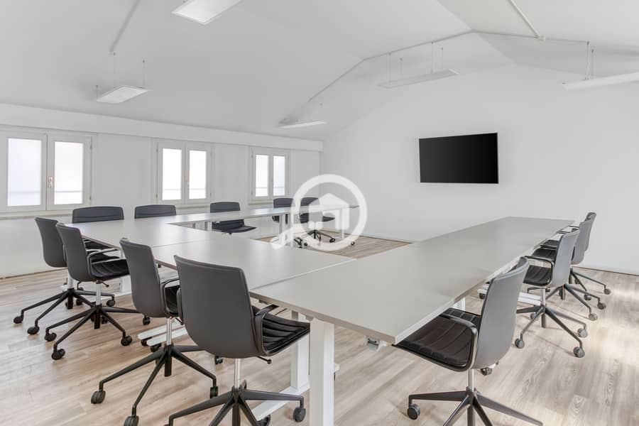 9 Regus Riva Gulli 5740 Trieste Italy Large Meeting Room Without People. jpg