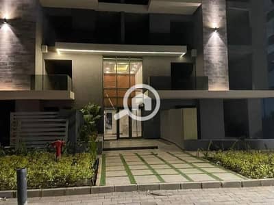 3 Bedroom Flat for Sale in Hadayek October, Giza - شقة استلام فورى بــ صن كابيتال بفيو عالاهرامات بالتقسيط