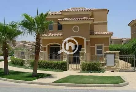 5 Bedroom Villa for Sale in New Cairo, Cairo - فيلا للبيع في ستون بارك بجوار توكيلات مرسيدس علي الدائري Stone park