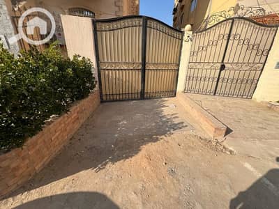 6 Bedroom Duplex for Sale in 6th of October, Giza - 1. jpg