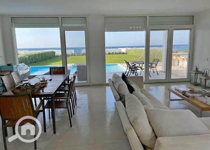 للبيع شاليه sea view  تشطيب SUPERLUX راس الحكمة