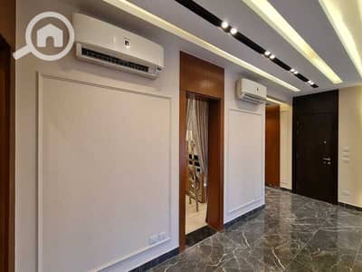 3 Bedroom Flat for Sale in New Cairo, Cairo - 3c4d7e0a-5213-4076-b692-04316edf03d5. jpg