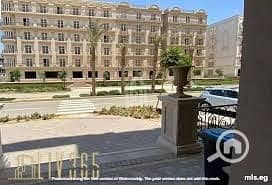 Retail for Rent in New Cairo, Cairo - محل تجارى للايحار يصلح لجميع الاغراض فى هايد بارك