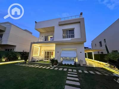 4 Bedroom Villa for Sale in Sheikh Zayed, Giza - 8aa20941-421f-4793-9b6f-2a0af639c794. jpeg