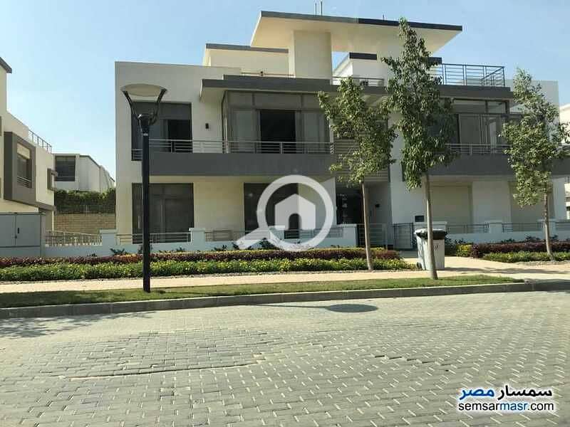 6 realestate_فيلا-للبيع-في-كمبوند-تاج-سيتي-على-طريق-السويس-و-الدائري1120220807244648. jpeg