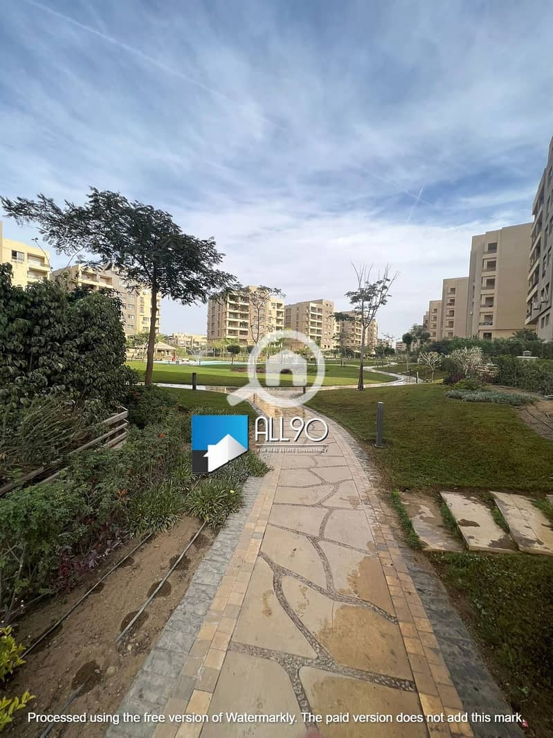 The Square Apartment 210m Very Prime Location for sale