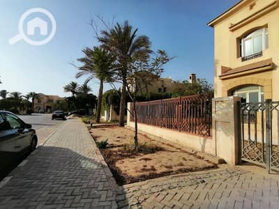 4 Bedroom Townhouse for Sale in Mostakbal City, Cairo - Pay 1 million and 700 thousand and own a villa for sale of 218 meters ||| Fully finished, ultra modern