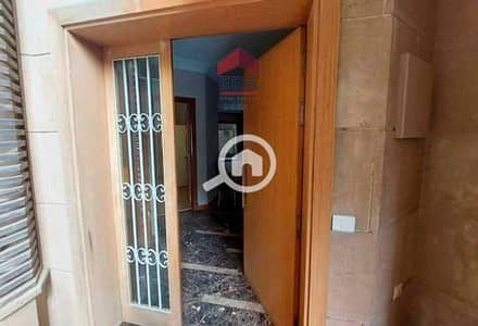 4 Bedroom Flat for Sale in Maadi, Cairo - ceed1f80-5970-11ef-bbb3-9a8b4326f52d-1. jpg