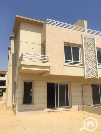 3 Bedroom Twin House for Sale in 6th of October, Giza - 87ead914-04a7-4d13-9351-56c98f343cc1. jpg