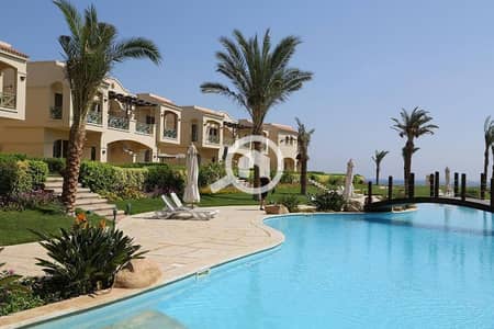 شاليه 3 غرف نوم للبيع في العين السخنة، السويس - Swimming-pools-in-La-Vista-Topaz. jpg