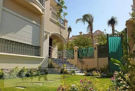 3 Bedroom Townhouse for Sale in Shorouk City, Cairo - Ready to move townhouse villa for sale in La Vista Patio 5 El Sherouk 245m with installments  باتيو 5 لافيستا الشروق